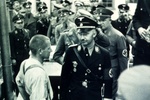 Dachau, 1934. Hinrich Himmler in visita al Lager