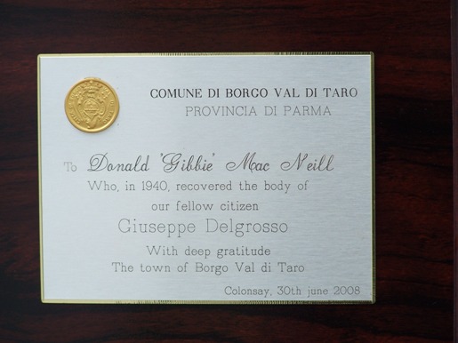 Targa commemorativa dal Comune di Borgo Val Taro