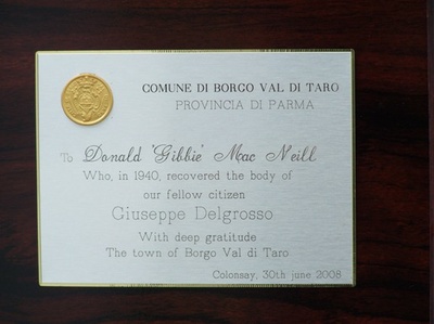 Targa commemorativa dal Comune di Borgo Val Taro