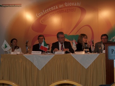 Il Presidente della Consulta, Ivo Cremonini, insieme ad altri consultori