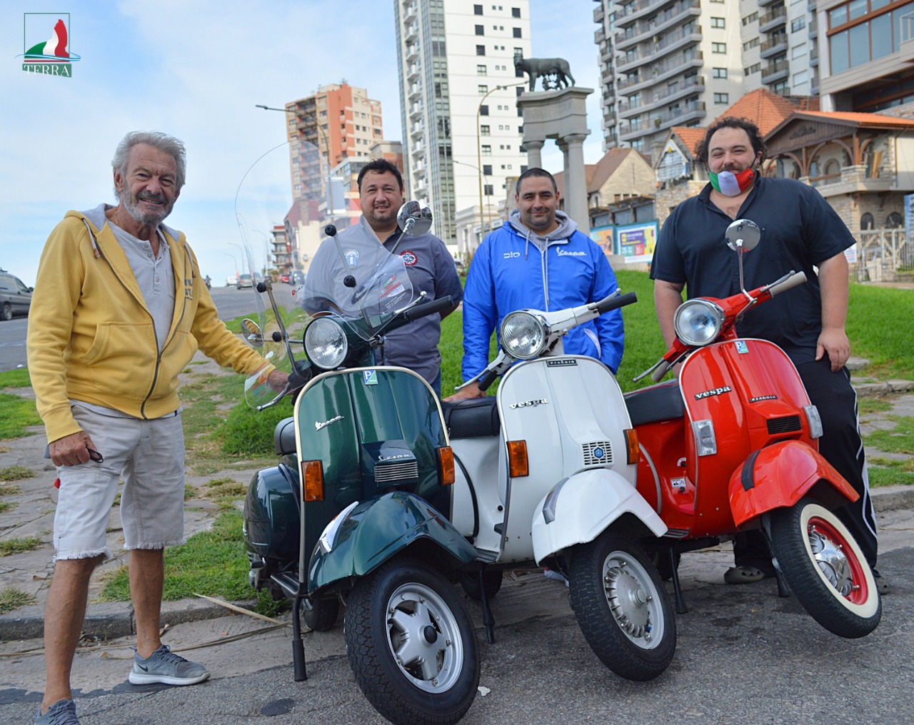 Celebrazione Vespa mar del plata