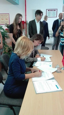 firma accordo Durazzo Comacchio