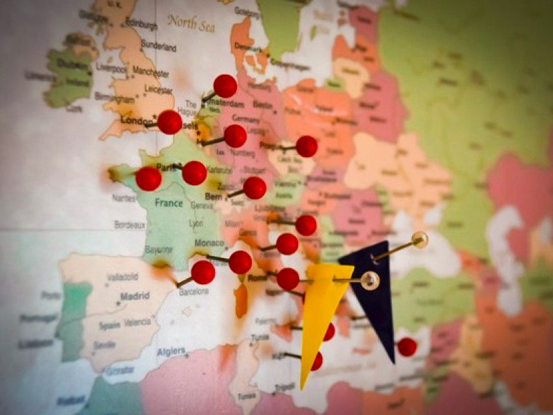 Mappa con pins