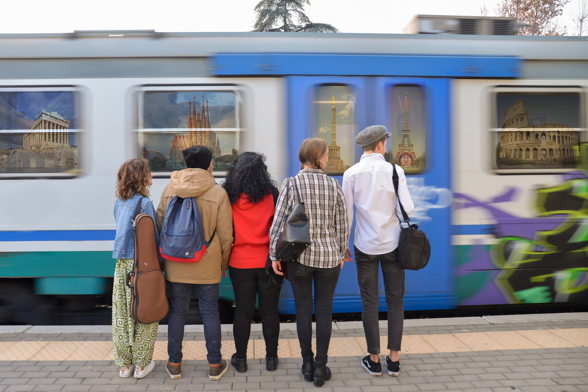 "Vagone internazionale" foto realizzata dalla classe 4 D del Liceo Scientifico L. Da Vinci di Casalecchio di Reno all’interno del concorso fotografico EurHope 2018