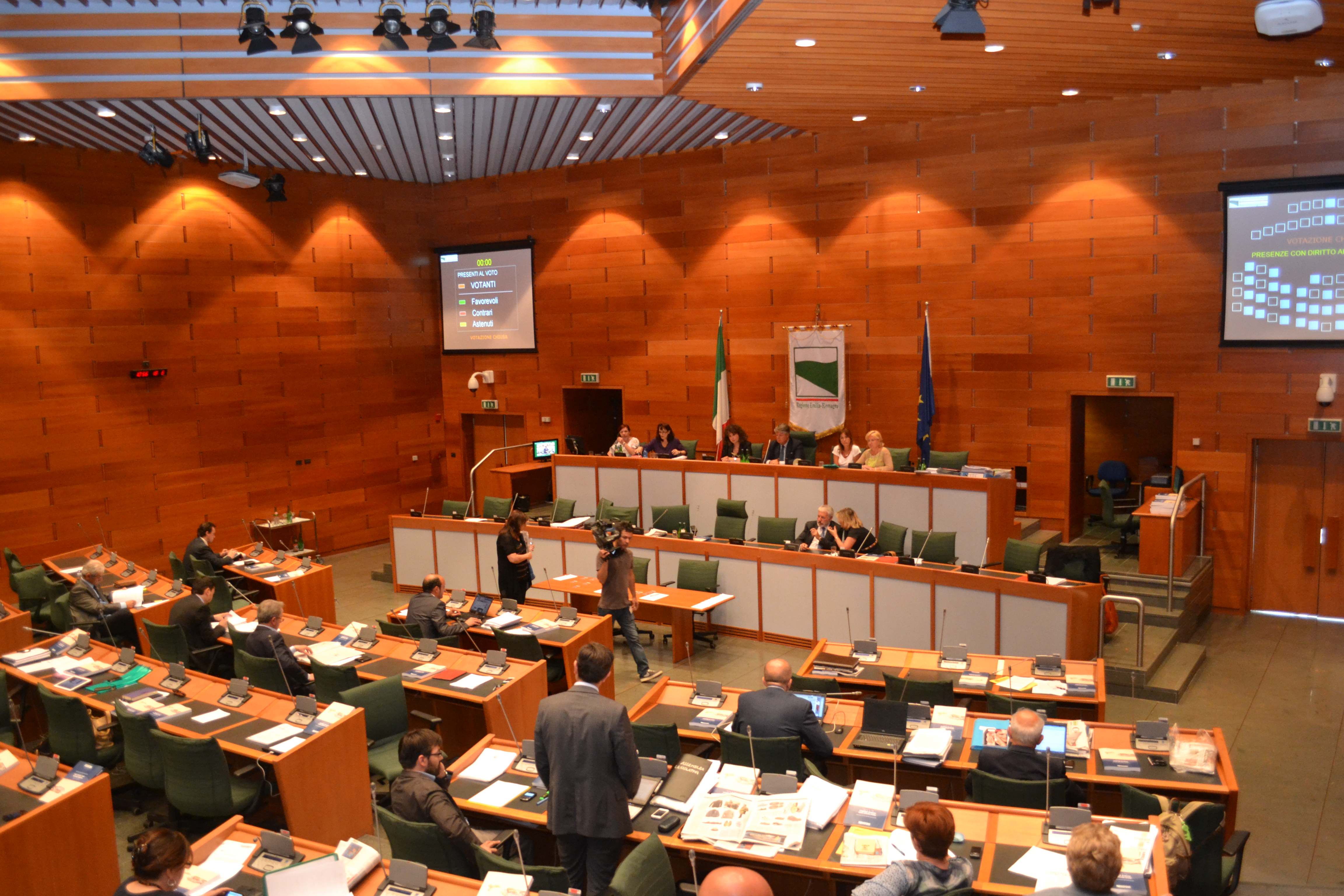 Il consigliere Mumolo interviene